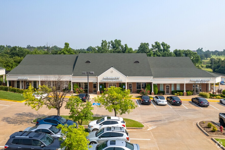 More Photos Of 423 N Bryant Ave, Edmond Office For Sale