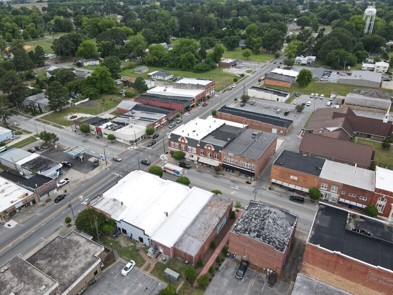 More Photos Of 4267 Lee St, Ayden Freestanding For Lease