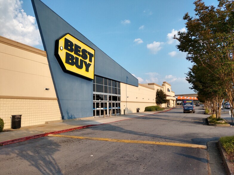 More Photos Of 1950-1994 Mt Zion Rd, Morrow Unknown For Lease