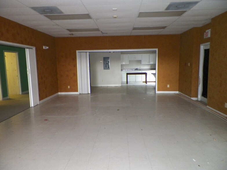 More Photos Of 2424 Old Sterlington Rd, Monroe Freestanding For Lease