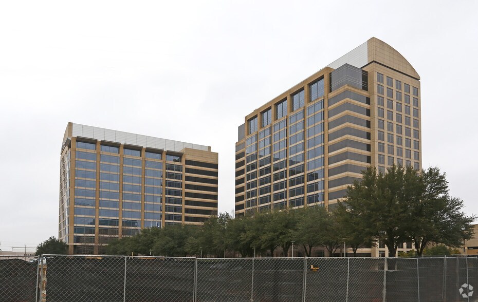 More Photos Of 13737 Noel Rd, Dallas Office For Lease