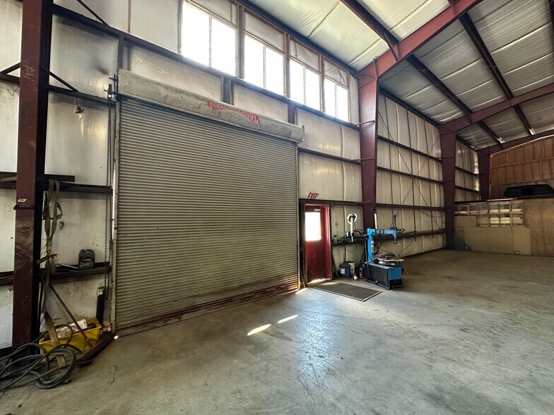 More Photos Of 747 Atlas Rd, Vader Warehouse For Sale