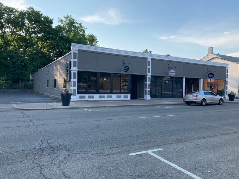 More Photos Of 431-439 S Main St, Franklin Storefront For Lease