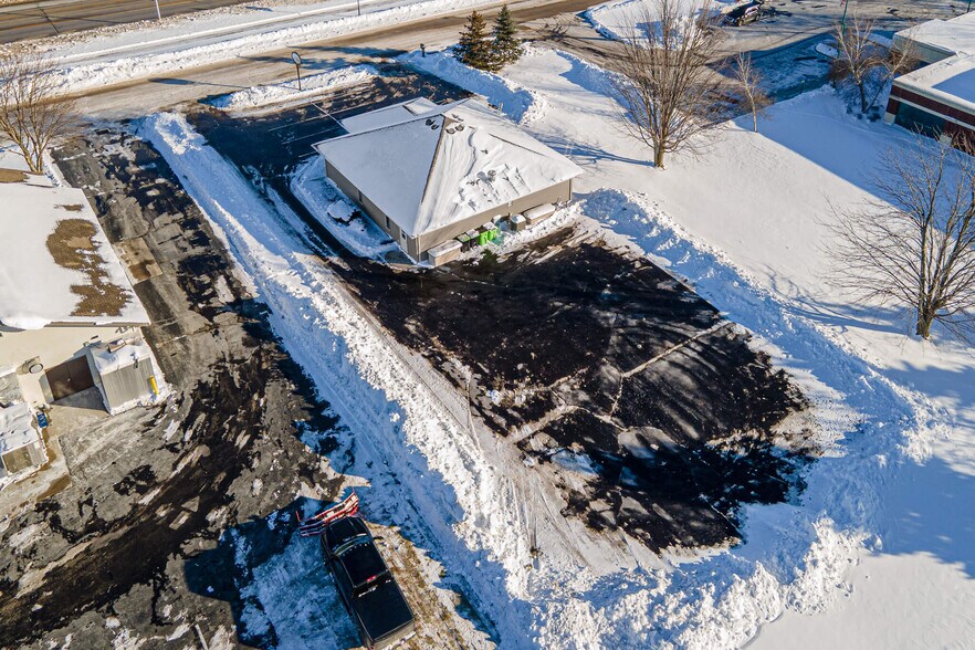 More Photos Of 1101 Service Rd, Kiel Freestanding For Sale