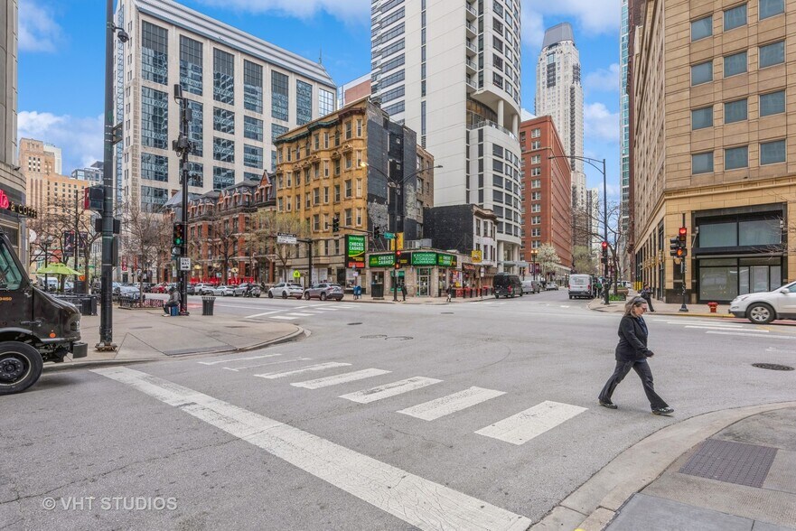 More Photos Of 806 N Rush St, Chicago General Retail For Sale