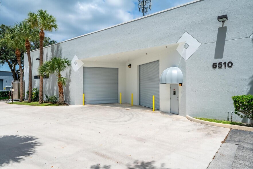 More Photos Of 6510 W Rogers Cir, Boca Raton Light Manufacturing For Sale
