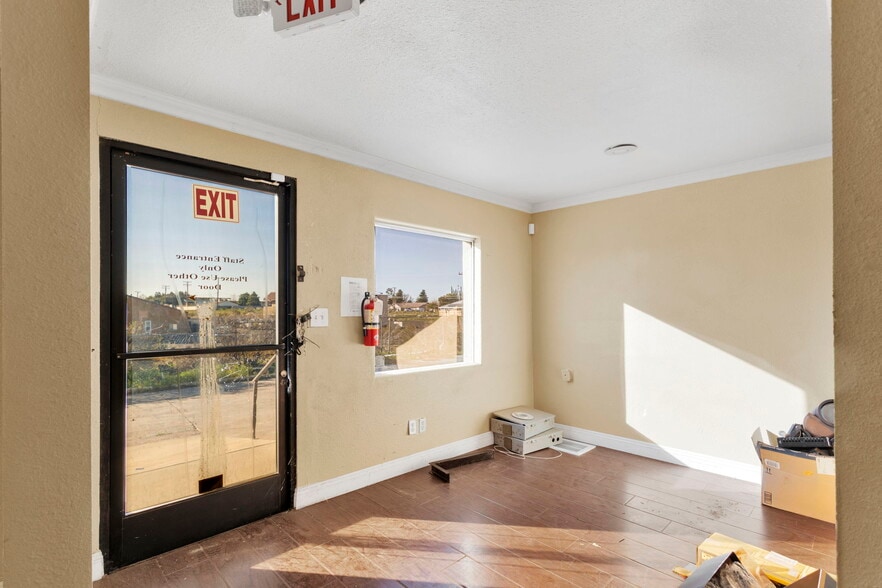 More Photos Of 16088 Outer Bear Valley Rd, Victorville Office For Lease