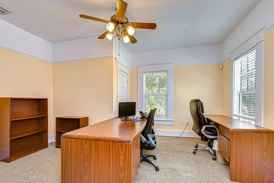 More Photos Of 211 S Boulevard, Tampa Office For Sale