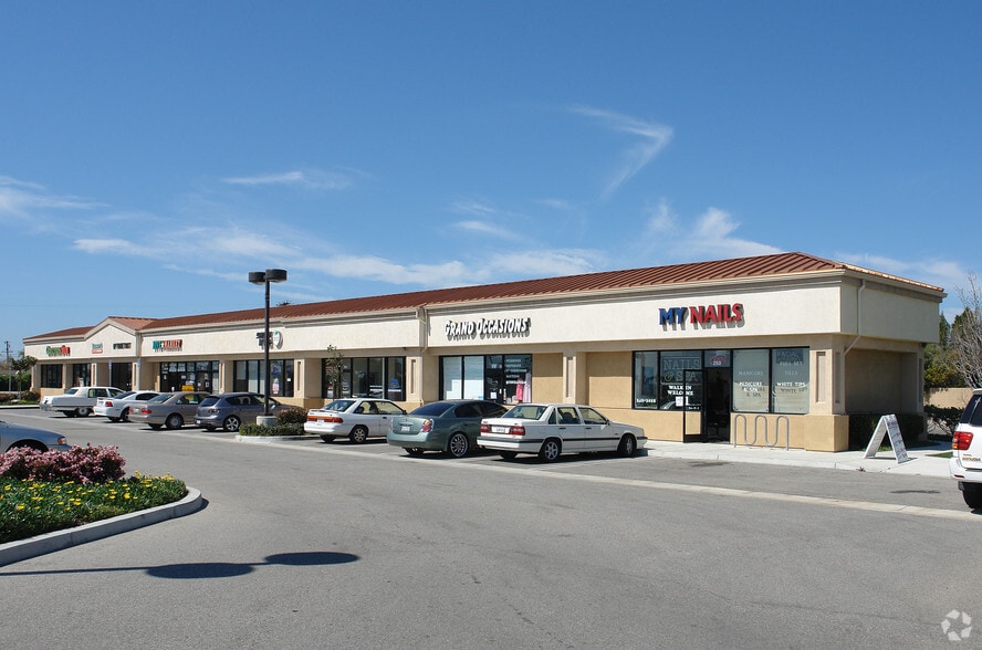 More Photos Of 200 S Ventura Rd, Oxnard Storefront Retail Office For Lease