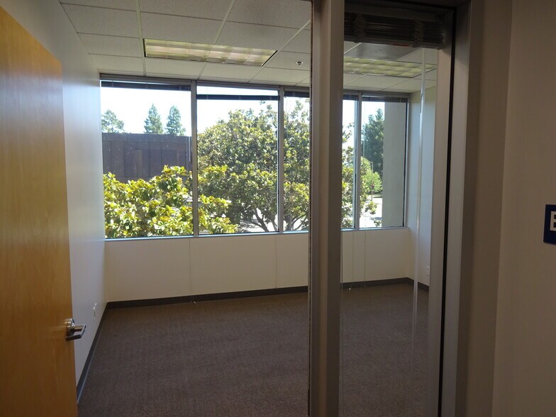 More Photos Of 50 Santa Rosa Ave, Santa Rosa Office For Lease