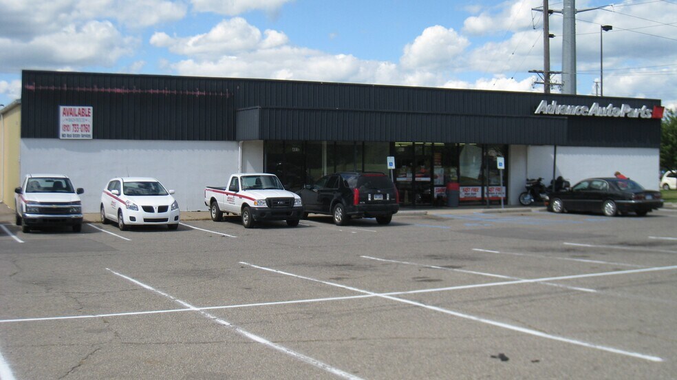 Primary Photo Of 481 Imlay City rd, Lapeer Storefront Retail Office For Lease