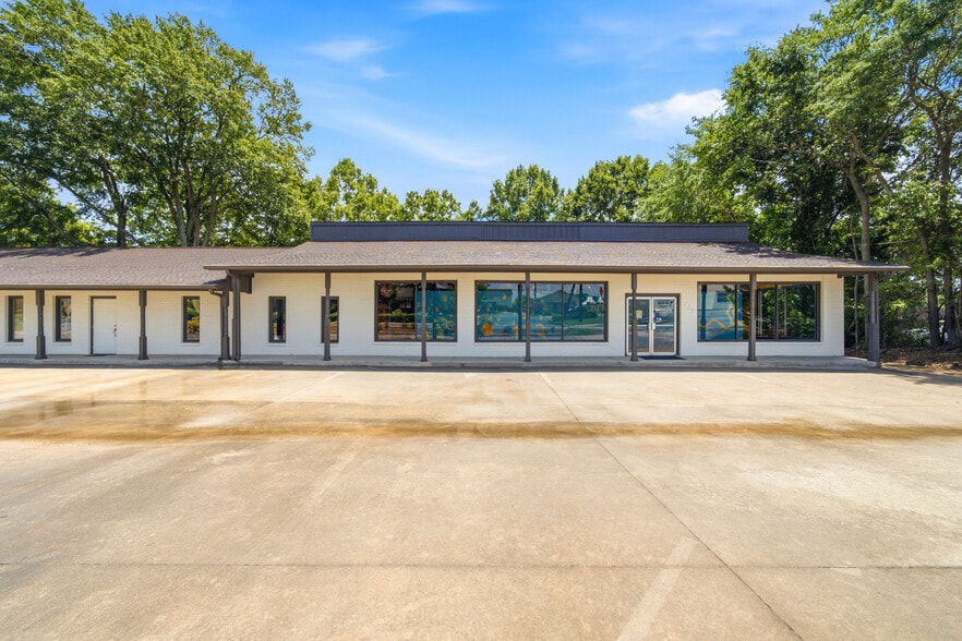 Primary Photo Of 125-145 E Georgia Ave, Fayetteville Freestanding For Sale