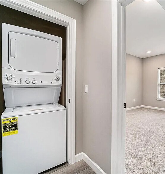 More Photos Of 1241 E Woodward Heights Blvd, Hazel Park Apartments For Sale