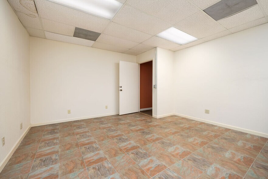 More Photos Of 935 Riverside Ave, Paso Robles Medical For Sale