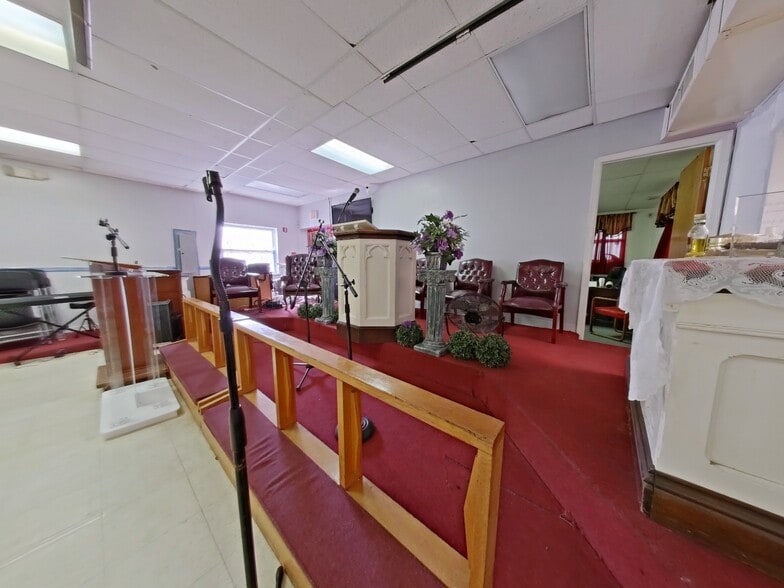 More Photos Of 3914 N 6th St, Philadelphia Religious Facility For Sale