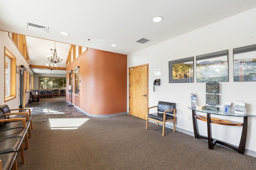 More Photos Of 277 Medical Loop, Roseburg Medical For Lease