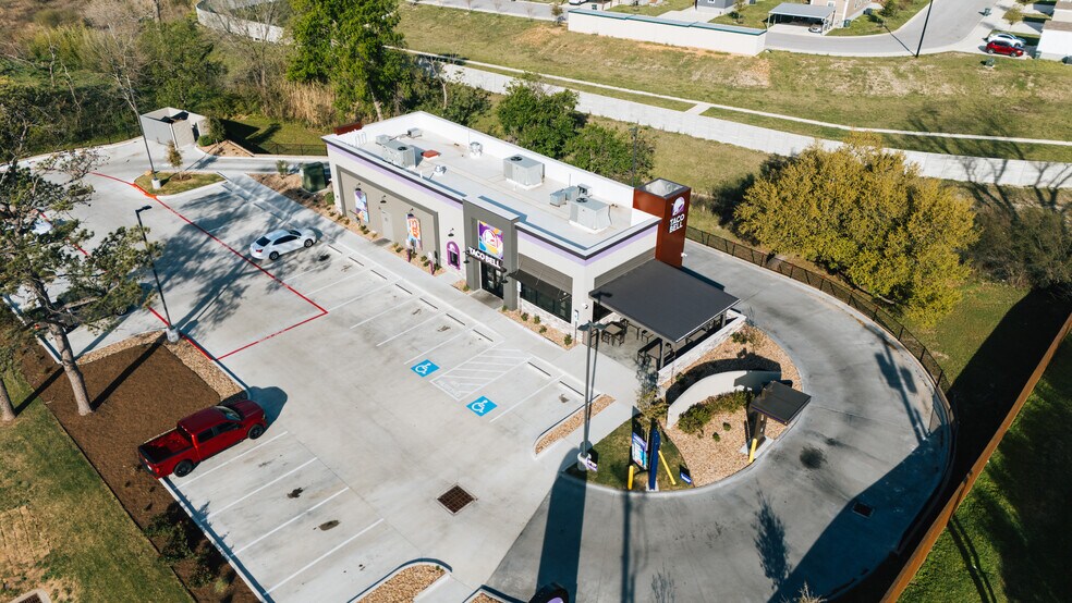 Primary Photo Of 2600 N Texas Ave, Bryan Fast Food For Sale