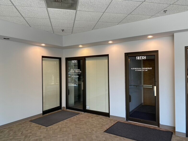 More Photos Of 236 E Northwest Hwy, Palatine Medical For Lease