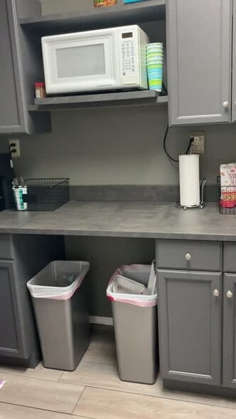 Primary Photo Of 5818 Balcones Dr, Austin Loft Creative Space For Sale