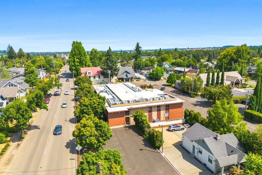 More Photos Of 1730 Commercial St SE, Salem Office For Sale