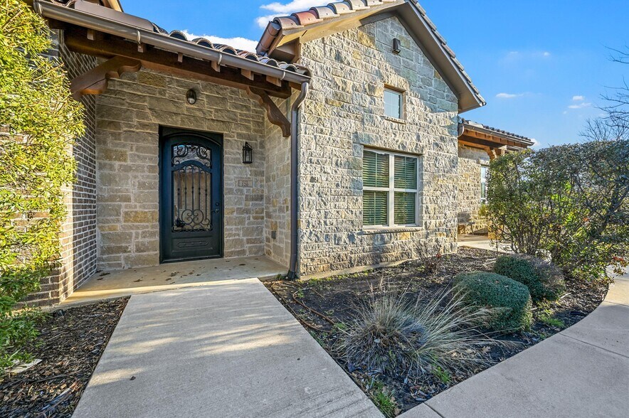 Primary Photo Of 175 S Kimball Ave, Southlake Office For Lease