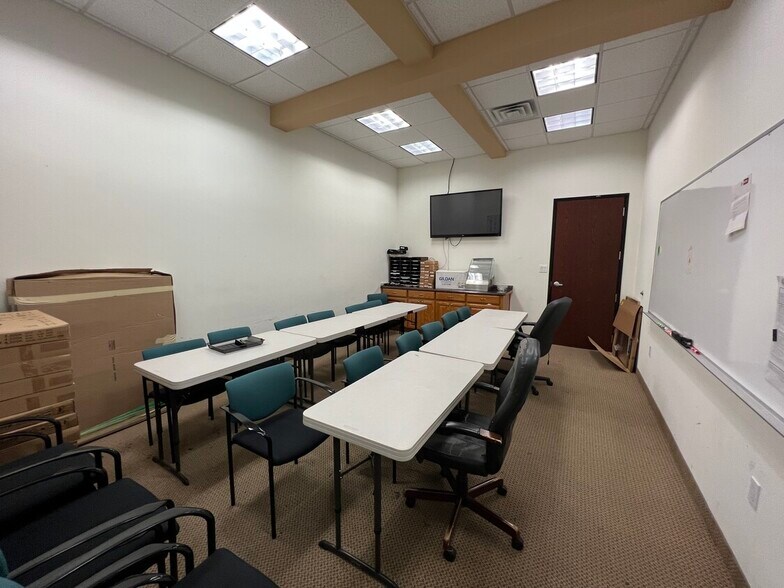 More Photos Of 3020 Communications Pky, Plano Medical For Sale