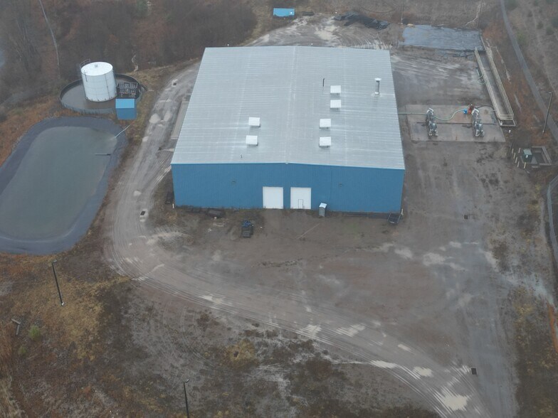 More Photos Of 3099 Piney Dam Rd, Clarion Warehouse For Sale