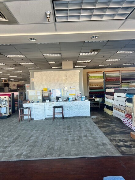 More Photos Of 2113-2217 E FM-1960, Houston Unknown For Lease