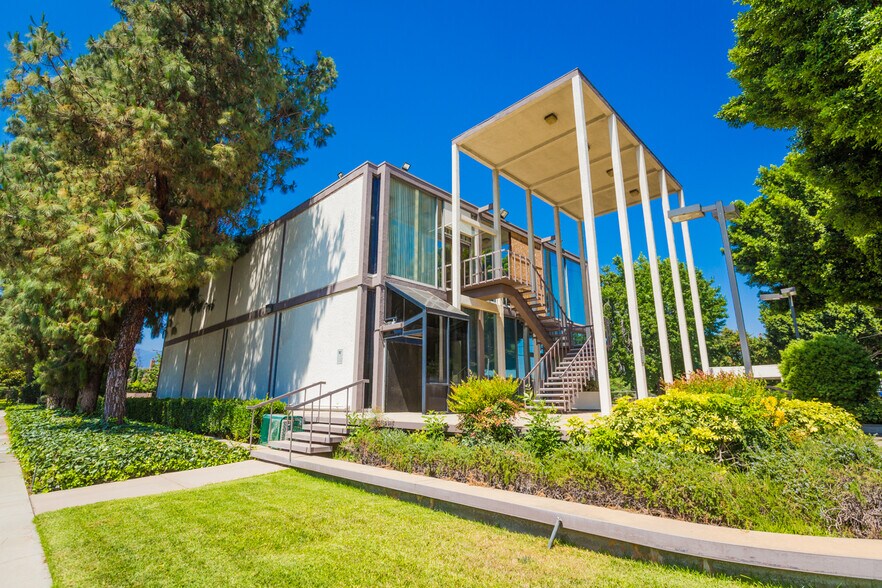 More Photos Of 41 E Live Oak Ave, Arcadia Storefront Retail Office For Sale