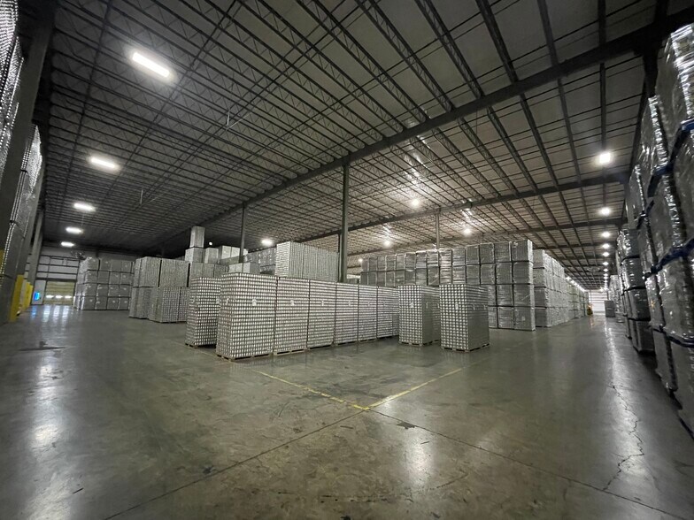 More Photos Of 49 E 3rd Ave, Toppenish Warehouse For Sale