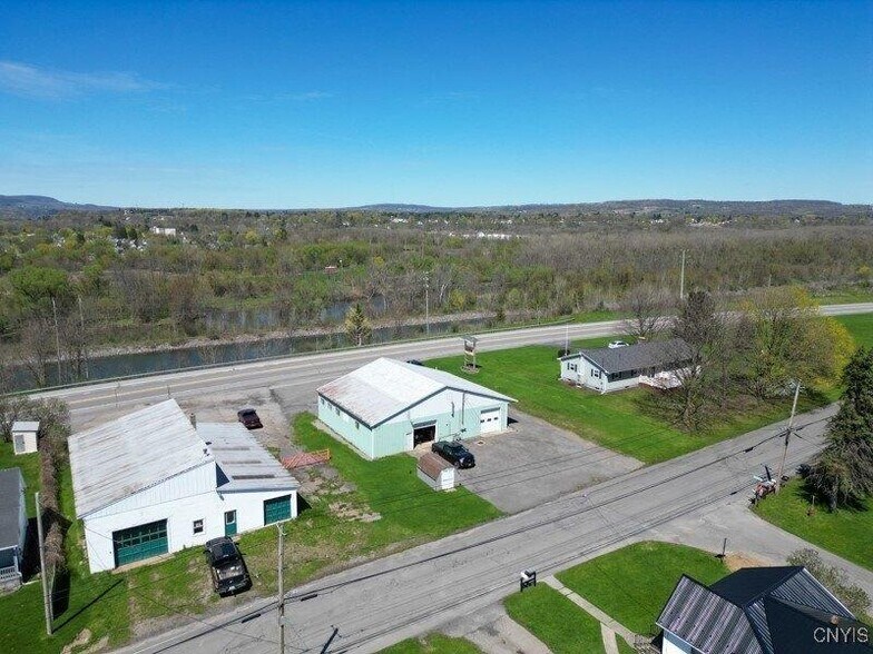 More Photos Of 262 Route 5S St, Mohawk Flex For Sale