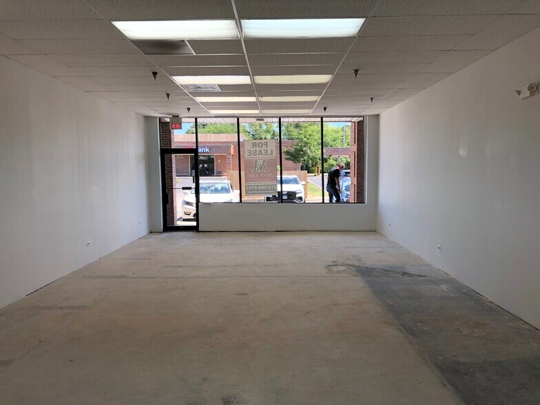 More Photos Of 820 Wheeling Rd, Wheeling Unknown For Lease