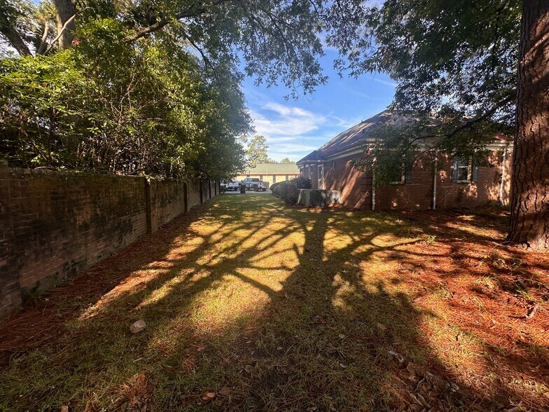 More Photos Of 416 E 3rd Ave, Cordele Medical For Sale