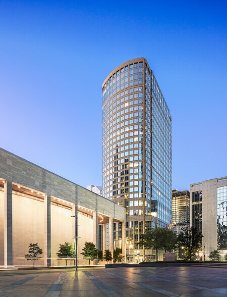 More Photos Of 717 Texas Ave, Houston Office For Lease