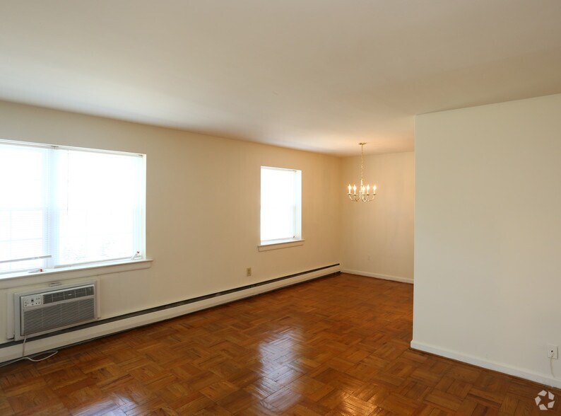More Photos Of 34 W Montgomery Ave, Ardmore Apartments For Lease