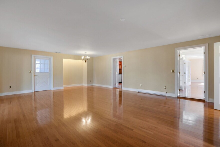 More Photos Of 411 Albany Ave, Kingston Storefront Retail Office For Sale