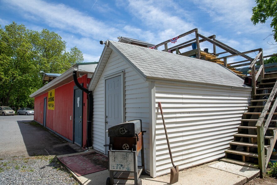 More Photos Of 22572 Bridgeville Hwy, Seaford Auto Dealership For Sale