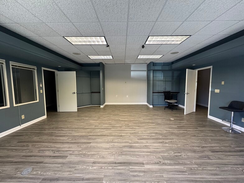 More Photos Of 3255 Industry Dr, North Charleston Medical For Sale