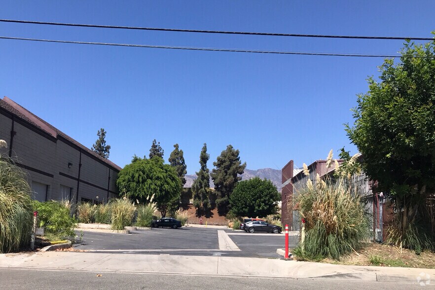 More Photos Of 127 W Pomona St, Monrovia Apartments For Lease