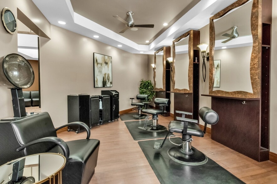 More Photos Of 8180 Wehrle Dr, Buffalo General Retail For Sale