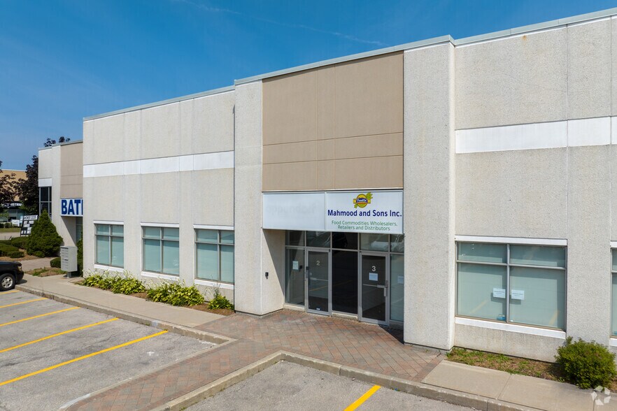More Photos Of 2810 Argentia Rd, Mississauga Warehouse For Lease