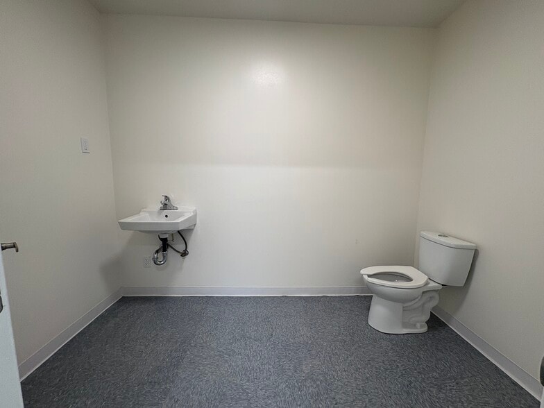 More Photos Of 660 Bryant St, San Francisco Service For Lease