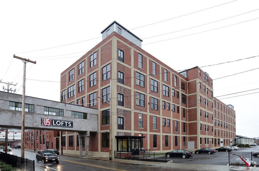 More Photos Of 12 Eagle St, Providence Apartments For Lease