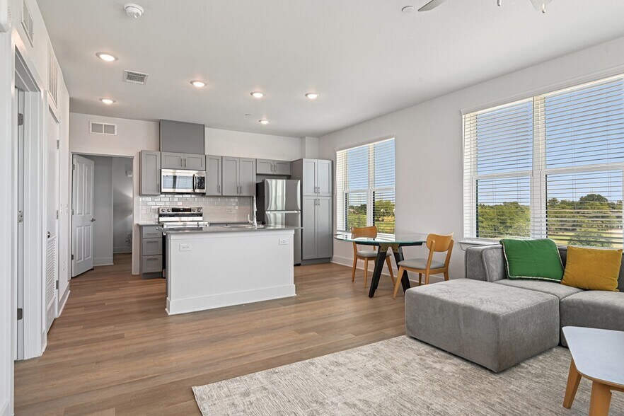 More Photos Of 4830 E Rosedale St, Fort Worth Apartments For Lease