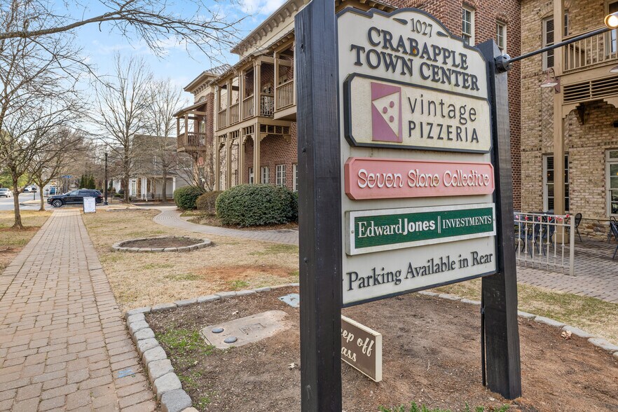 More Photos Of 12540 Broadwell Rd, Alpharetta Storefront Retail Office For Lease