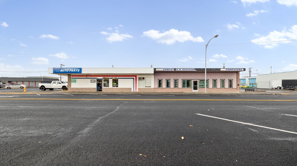 More Photos Of 508 E 3rd Ave, Moses Lake General Retail For Sale