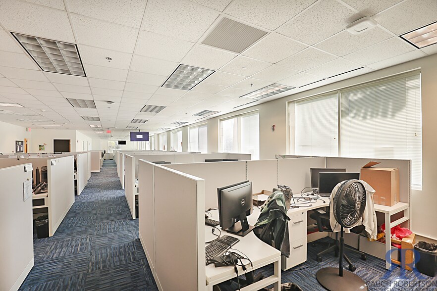More Photos Of 300 NW Peacock Blvd, Port Saint Lucie Office For Lease