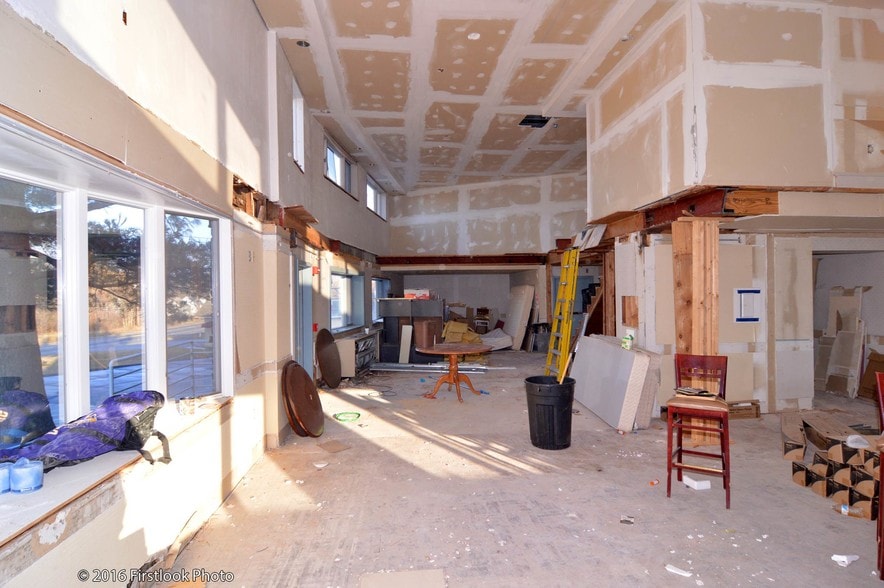 More Photos Of 213 Taunton Ave, Seekonk Hospitality For Sale
