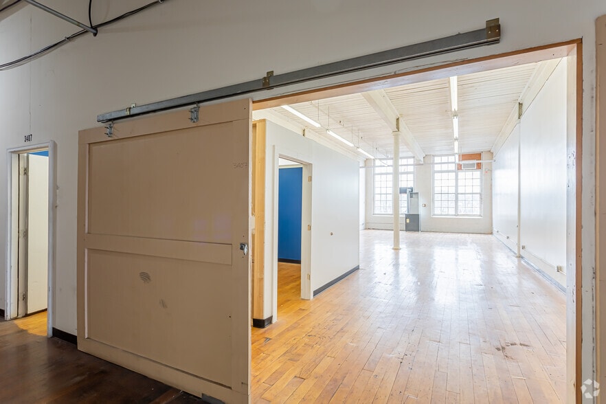 More Photos Of 165 Front St, Chicopee Office For Lease