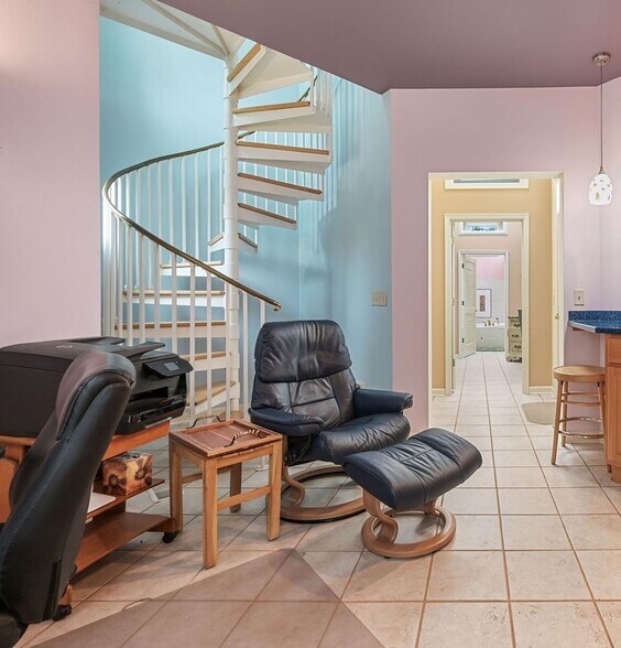 More Photos Of 1326 Forrest Ave, Dover Storefront Retail Office For Sale